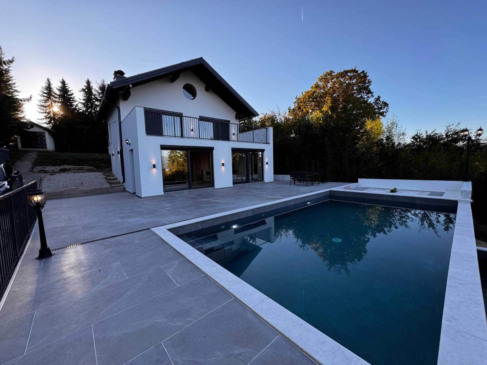 Villa Ajlin Luxury Oasis Heaven *